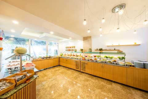 Bora Bora Butik, Restaurant