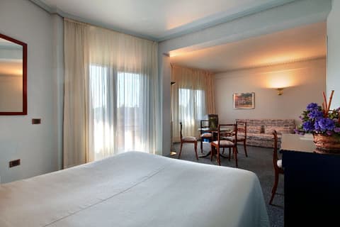 Rey Sancho Ramirez, General view