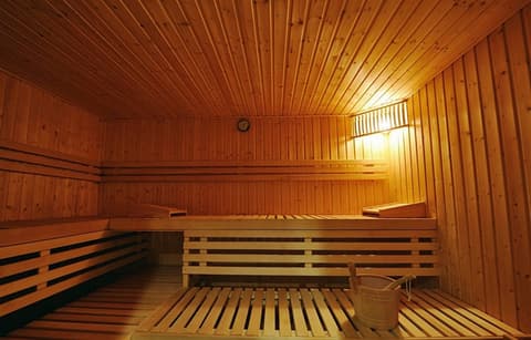 Minerva, Sports and Entertainment