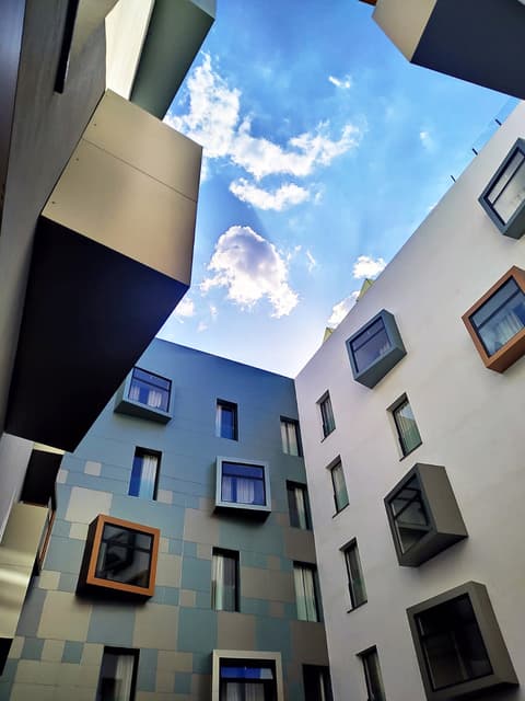 Macia Sevilla Kubb, General view