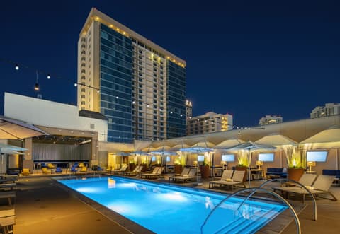 Sahara Las Vegas, Pool