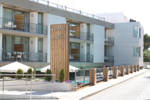 On Family Islantilla, General view