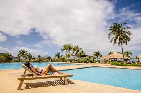 Hesperia Isla Margarita, Pool