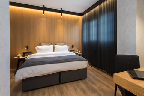 Egnatia Palace, Room