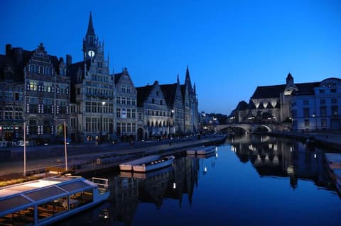 NH Collection Gent, General view