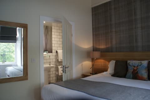 Glen Mhor Hotel, Room