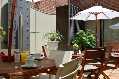 Pocitos Plaza Hotel, Restaurant