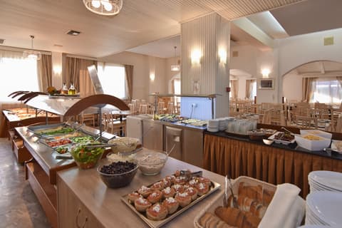 Ocean Heights View, Restaurant