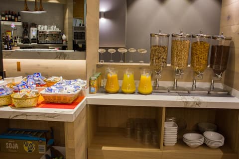 Gran Via, Restaurant