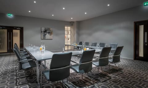 Maldron Hotel Dublin Airport, Conferences