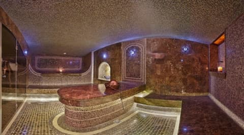 Rossi Boutique Hotel & Spa, Sports and Entertainment