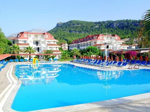 Sailor's Beach Club, Pool