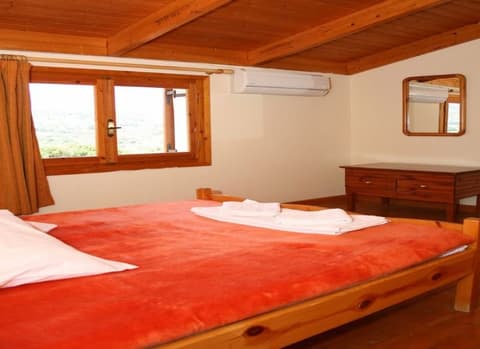 Pythos Studios & Appartments, Room