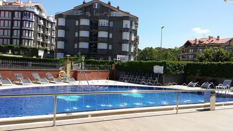 Maritimo Ris Apartamentos, Pool