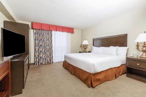 Embassy Suites by Hilton Kansas City Plaza, Room