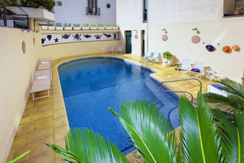 Panorama Palace, Pool