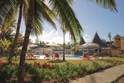 Jalsa Beach Hotel & Spa Mauritius, General view