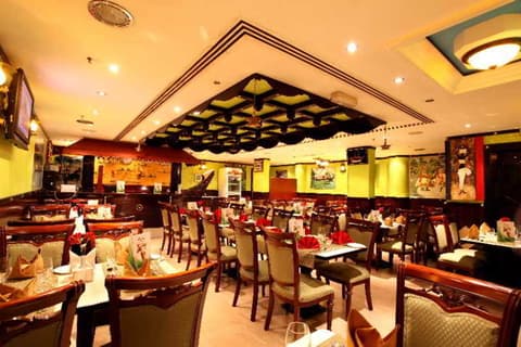 Dorus Hotel, Restaurant