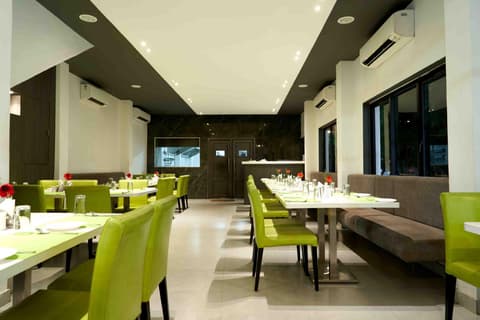 Mamallaa Heritage, Restaurant