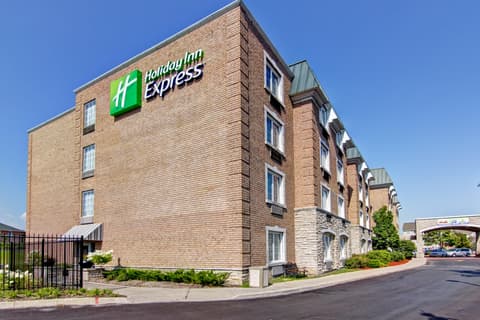 Holiday Inn Express Whitby Oshawa, General view