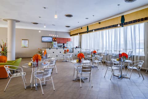 Bulawayo Rainbow, Restaurant