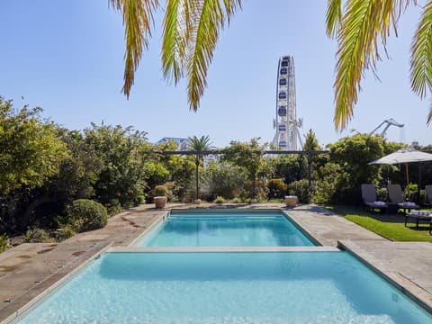 Queen Victoria Hotel by Newmark, Pool