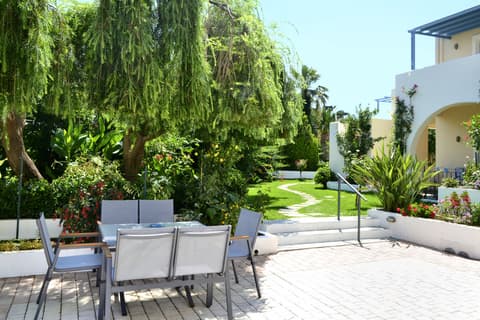 Papadakis Apartments, General view