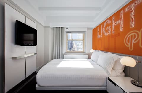 Row Nyc, General view