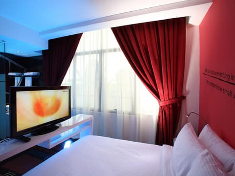 Zoom Inn Boutique Hotel - Danga Bay, Room
