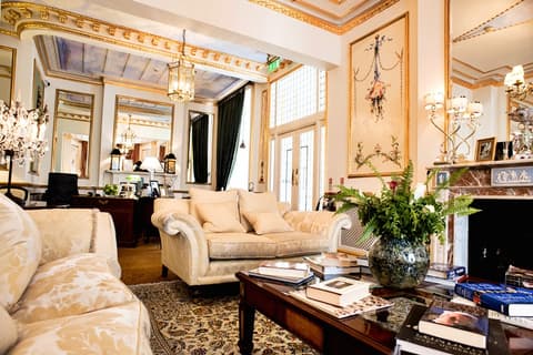 The Colonnade, General view