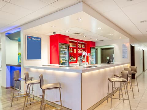 Travelodge Feltham, Lobby