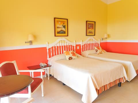 Starfish Cayo Guillermo, General view