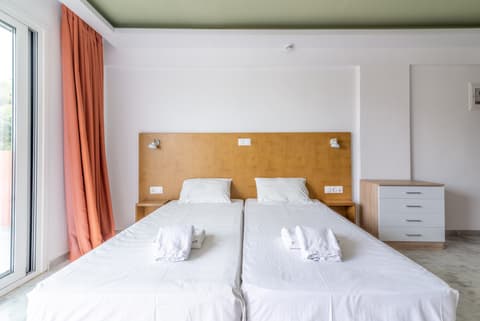 Prince Of Lillies, Room