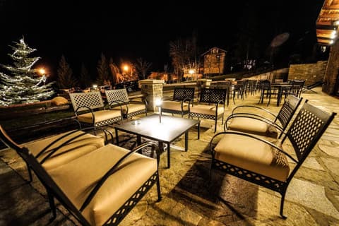 Grand Hotel Besson, General view