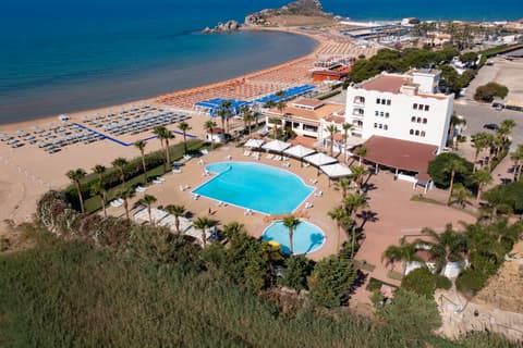 Baia D'Oro Hotel, General view