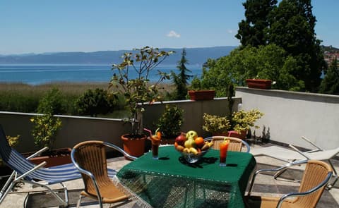 Millenium Palace, Terrace