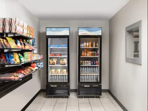 Garner Hotel North Bergen - NYC Gateway, Bar