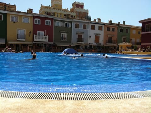 Valencia Port Saplaya Apartamentos, Pool