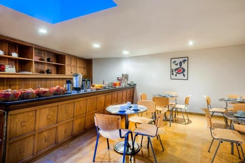 MS Oceania Confort, General view