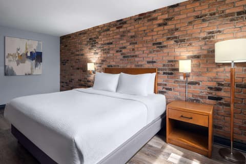 Travelodge by Wyndham Downtown Barrie, Room