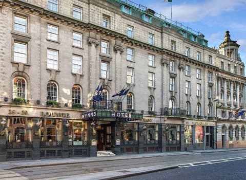 Wynn' s, General view