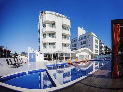 Slaviero Ingleses Convention, General view