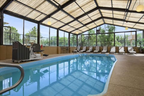 Rodeway Inn Colorado Springs, Pool