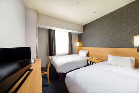 SureStay Plus by Best Western Shin-Osaka, Room