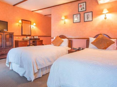 London Elizabeth, General view