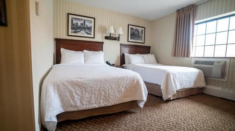 The Holland Hotel, Room