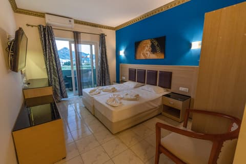 Grecian Fantasia Resort, Room