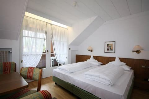 Park Hotel Bellevue, General view