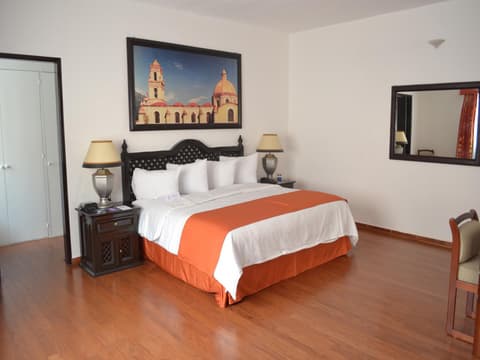 Mision Orizaba, Room