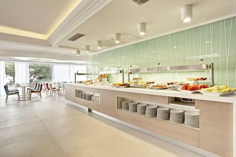 Grupotel Ibiza Beach Resort. Adults Only, Restaurant